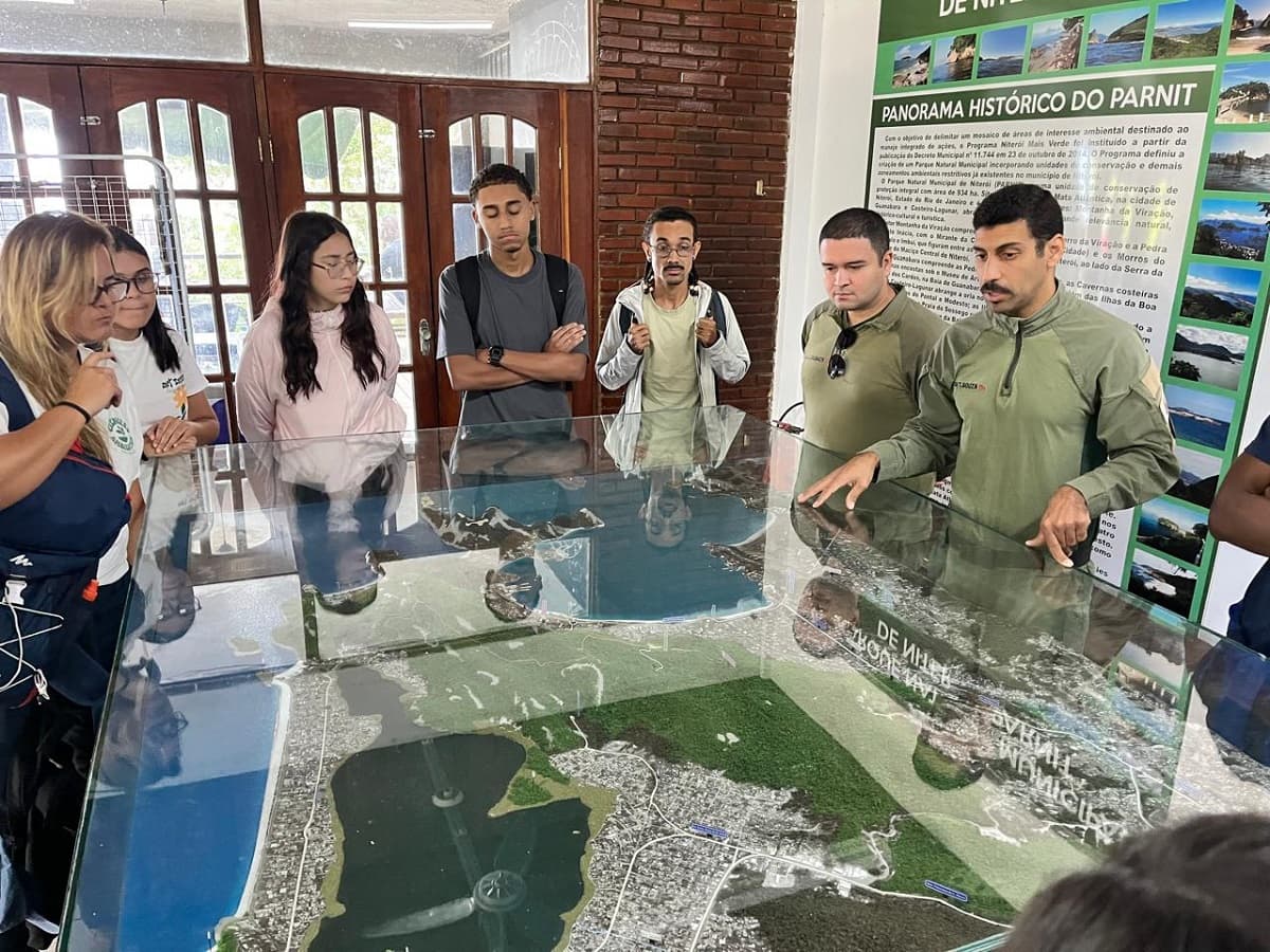 Prefeitura de Niterói recebe representantes de Arraial do Cabo e UERJ para intercâmbio em educação ambiental